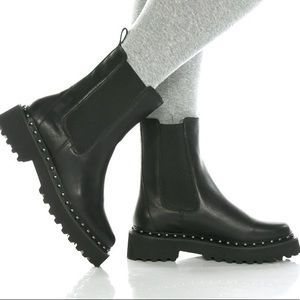 Vince Camuto Meendey Chelsea Boot Sz 75 